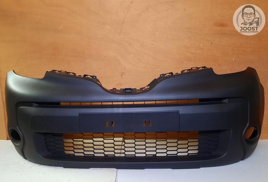 Voorbumper nieuw orgineel Renault Kangoo Express 2013-2019, -relations.clients@renault.fr, -Quai Le Gallo, 92100 Boulogme-Billancourt, Frankrijk