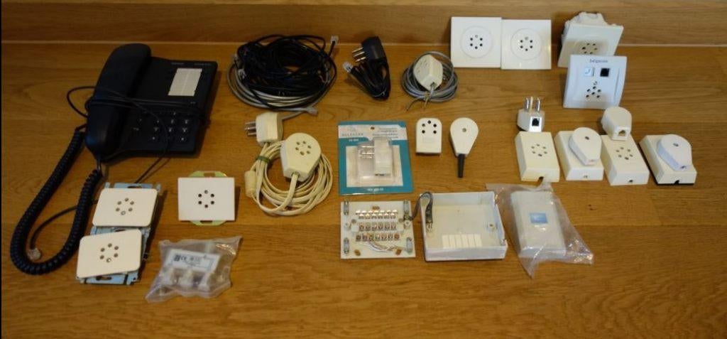 Allerlei telefoon aansluitingen / benodigdheden, Ophalen of Verzenden, Gebruikt