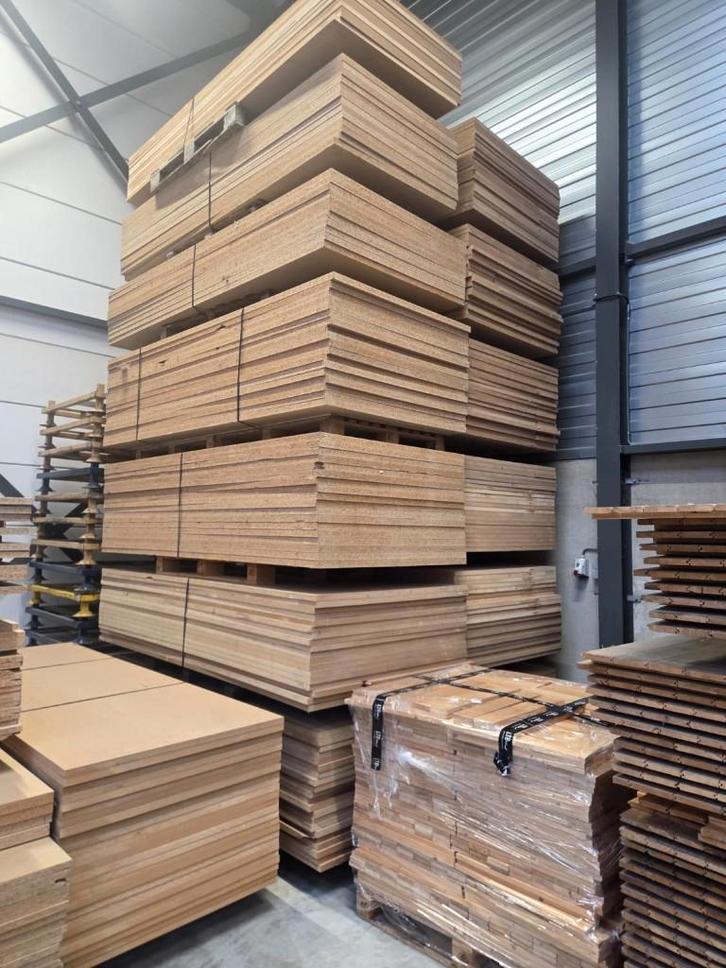 Partij spaanplaat en mdf legborden platen va €6,90 pm2, Doe-het-zelf en Bouw, Platen en Panelen, Gebruikt, Hout, 20 tot 50 mm