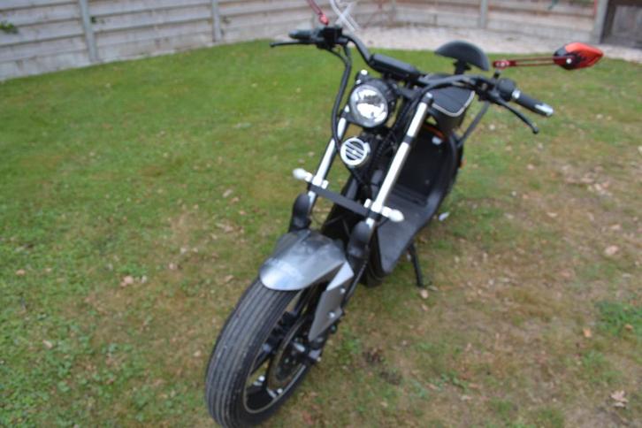 Scooter electrische, Fietsen en Brommers, Scooters | Vespa, Zo goed als nieuw, Overige modellen, Klasse B (45 km/u), Elektrisch