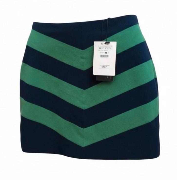 ✨️STRADIVARIUS Minirok Maat 40 - Nieuw - BUNDELKORTING‼️✨️, Kleding | Dames, Rokken, Nieuw, Maat 38/40 (M), Groen, Boven de knie