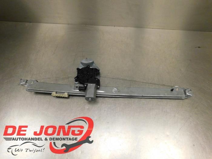 Mécanique vitre 2portes avant droite d'un Opel Vivaro, Autos : Pièces & Accessoires, Vitres & Accessoires, Opel, Utilisé, 3 mois de garantie