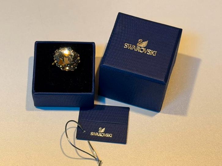 Prachtige unieke Swarovski ring maat 18,75mm (59 EU), Handtassen en Accessoires, Ringen, Dame, 18 tot 19, Ophalen of Verzenden