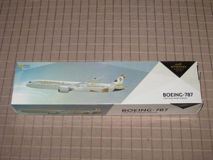 Schaalmodel 1:200 Etihad Airways Boeing 787-9, Collections, Aviation, Modèle réduit, Enlèvement