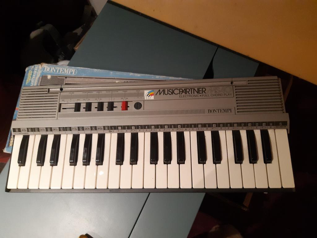 Clavier synthé bontempi musicpartner ms40, Ophalen