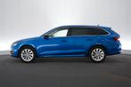 (2ERB549) SKODA OCTAVIA COMBI, Auto's, Skoda, Gebruikt, Euro 6, Blauw, Bedrijf