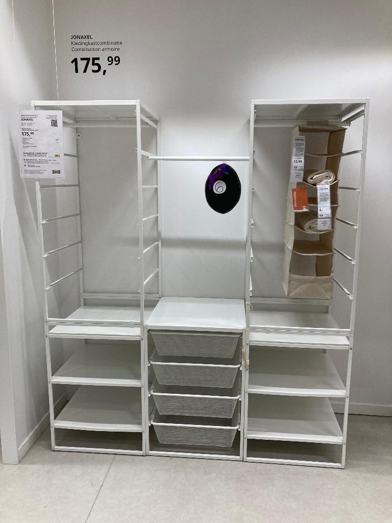 Jonaxel ikea, Maison & Meubles, Armoires | Étagères, Enlèvement, Comme neuf