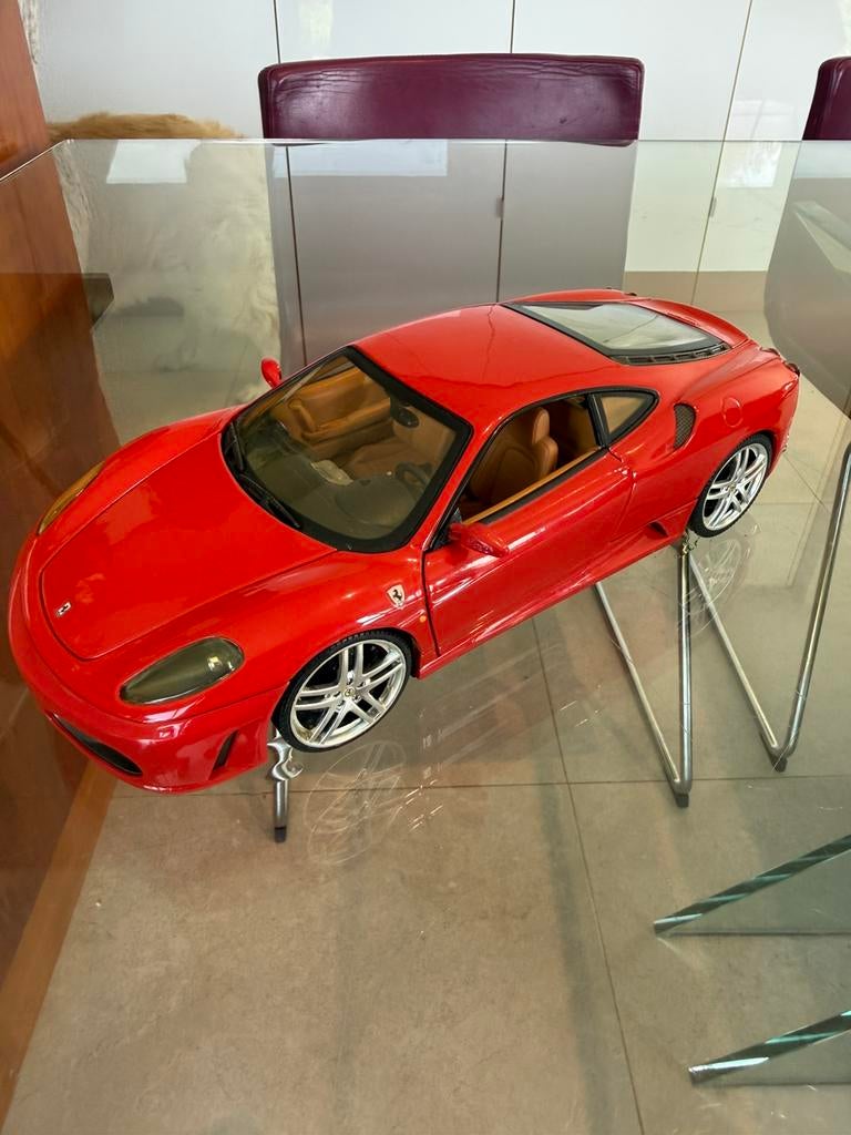 Superbe et mythique Ferrari F430 1:18 hot wheels, Enlèvement ou Envoi, Comme neuf, Hot Wheels