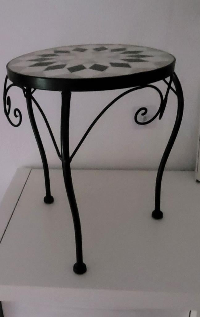 Table d'appoint ou porte plante mosaiques, Maison & Meubles, Enlèvement