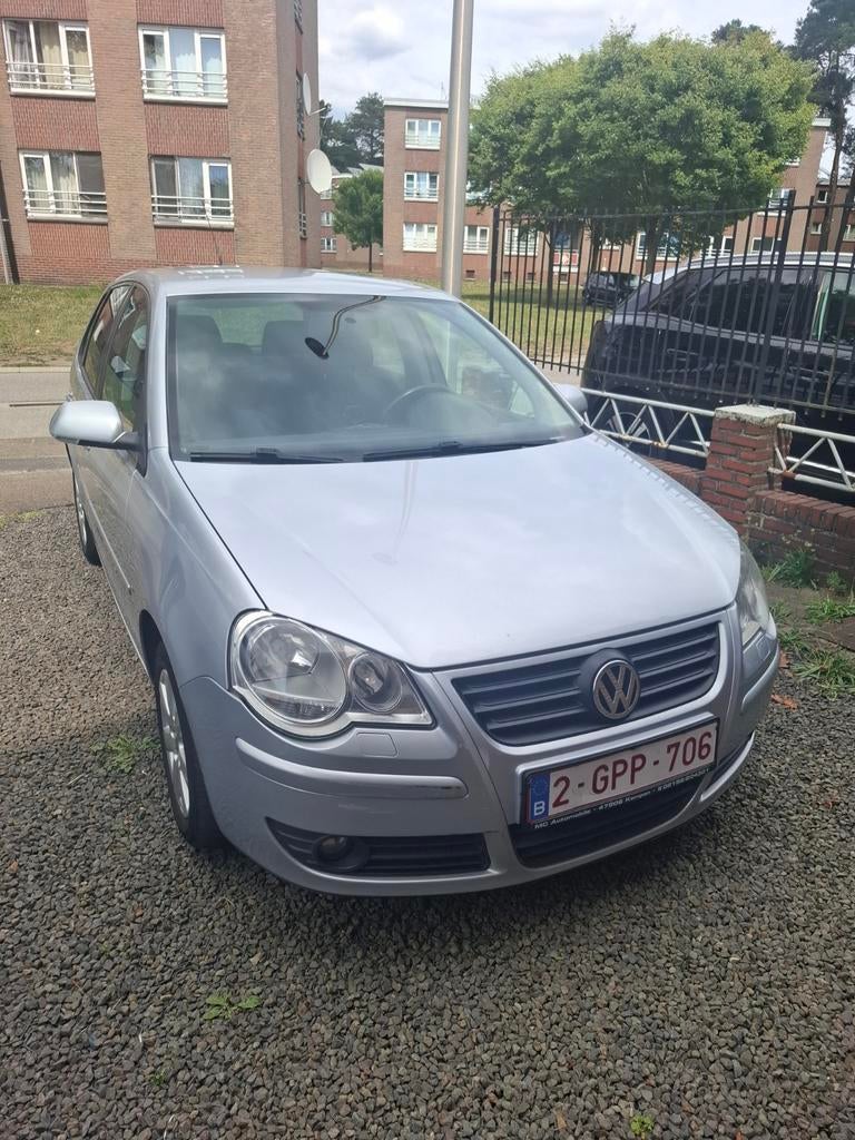 Volkswagen polo proper en goede staat, Argent ou Gris, Achat, Particulier, Essence