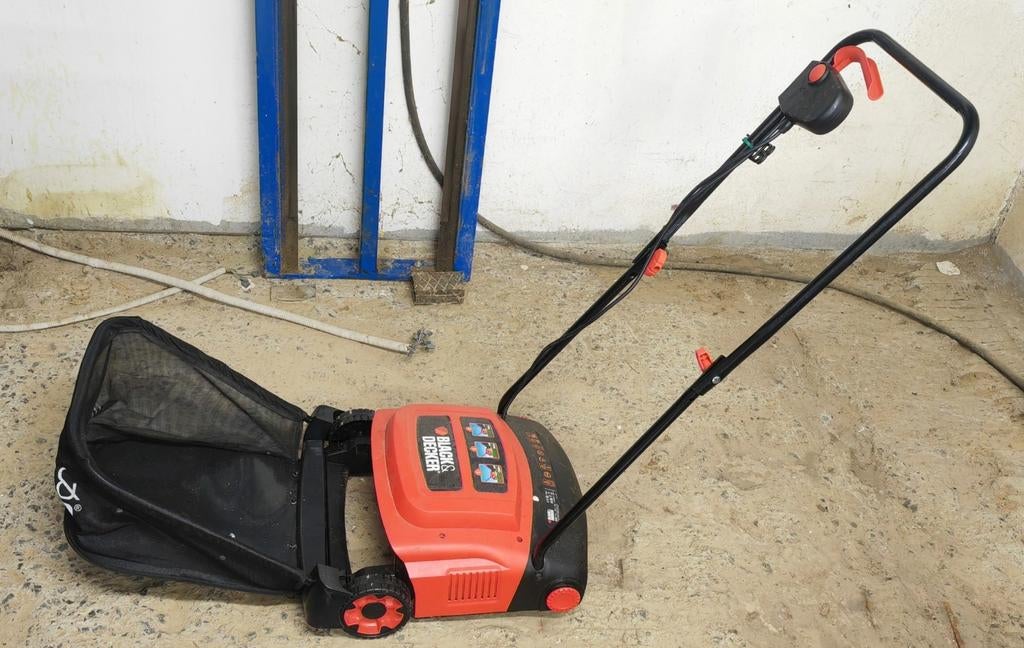 Black & decker aérateur démousseur, Jardin & Terrasse, Enlèvement