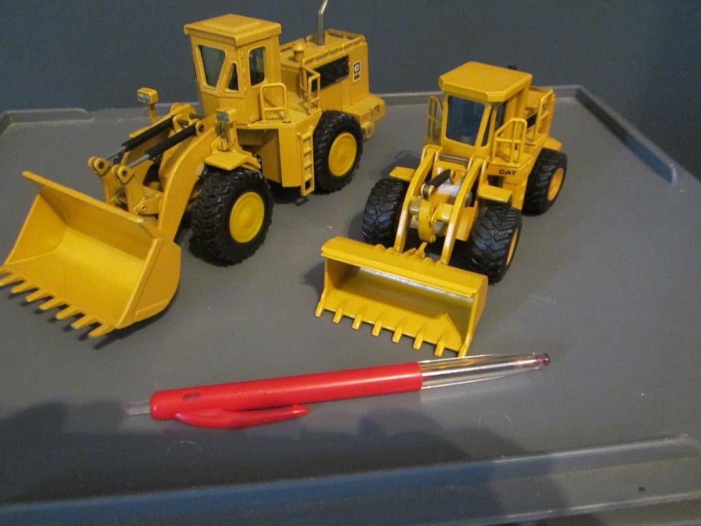 CAT 988B+ 966D, Hobby & Loisirs créatifs, Voitures miniatures | 1:50, Enlèvement ou Envoi, Comme neuf, NZG