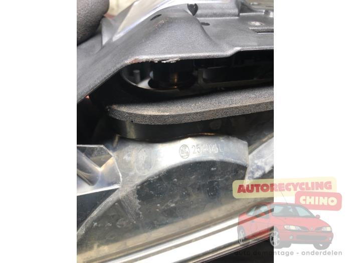 Feu arrière gauche d'un BMW 3-Serie, -, 3 mois de garantie, Utilisé, -