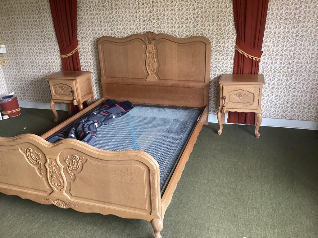 Volledige Eiken slaapkamer in eik als nieuw, zonder matras, Huis en Inrichting, Ophalen