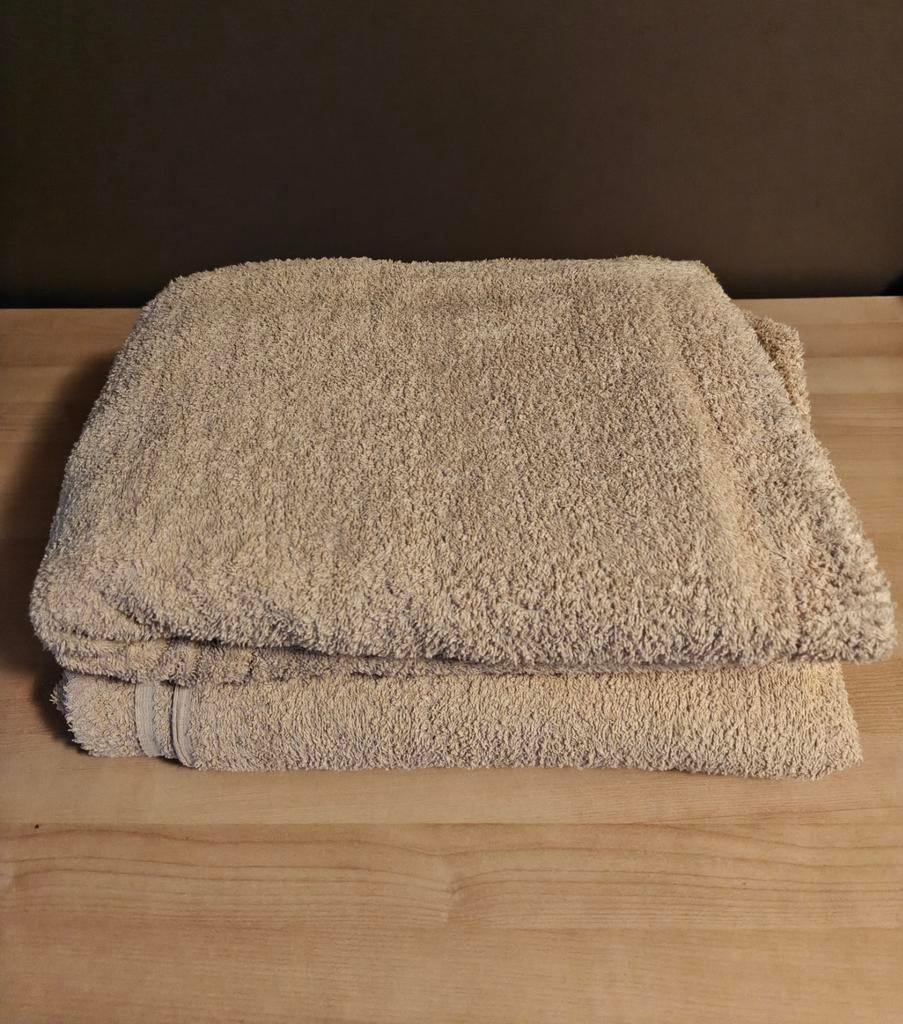 2 grandes serviettes de massage beiges, Enlèvement