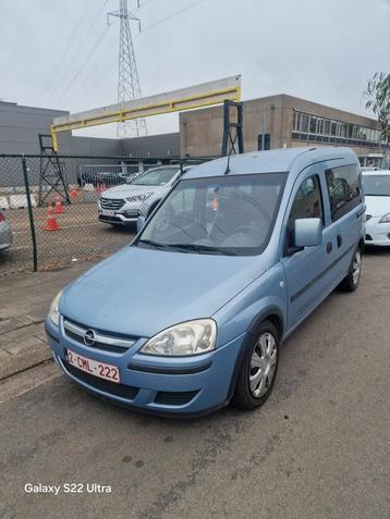 Opel combo 1.4 benzine 2008 beschikbaar voor biedingen