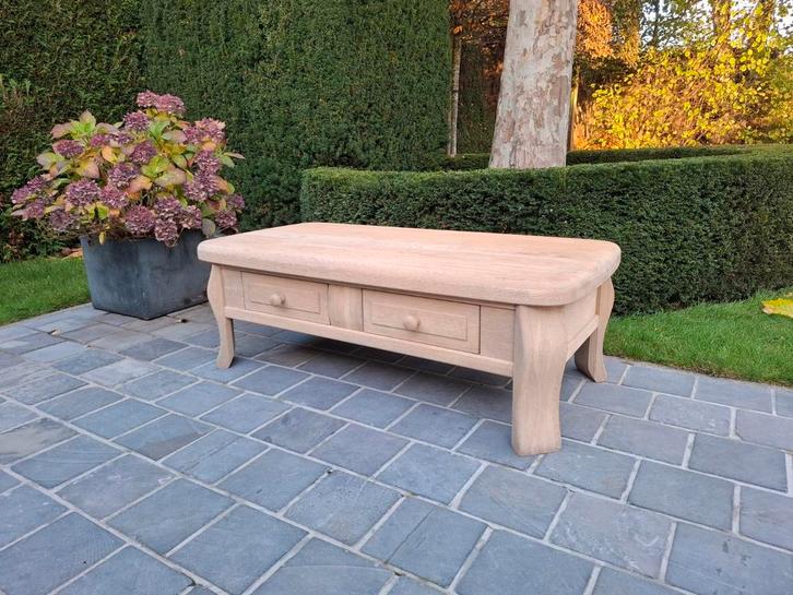 Volledig massief eiken salontafel. Geluchtgomd., Huis en Inrichting, Tafels | Salontafels, Zo goed als nieuw, Ophalen of Verzenden