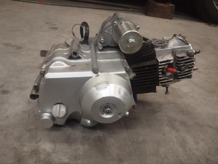 110cc motorblok, Fietsen en Brommers, Brommeronderdelen | Puch, Ophalen