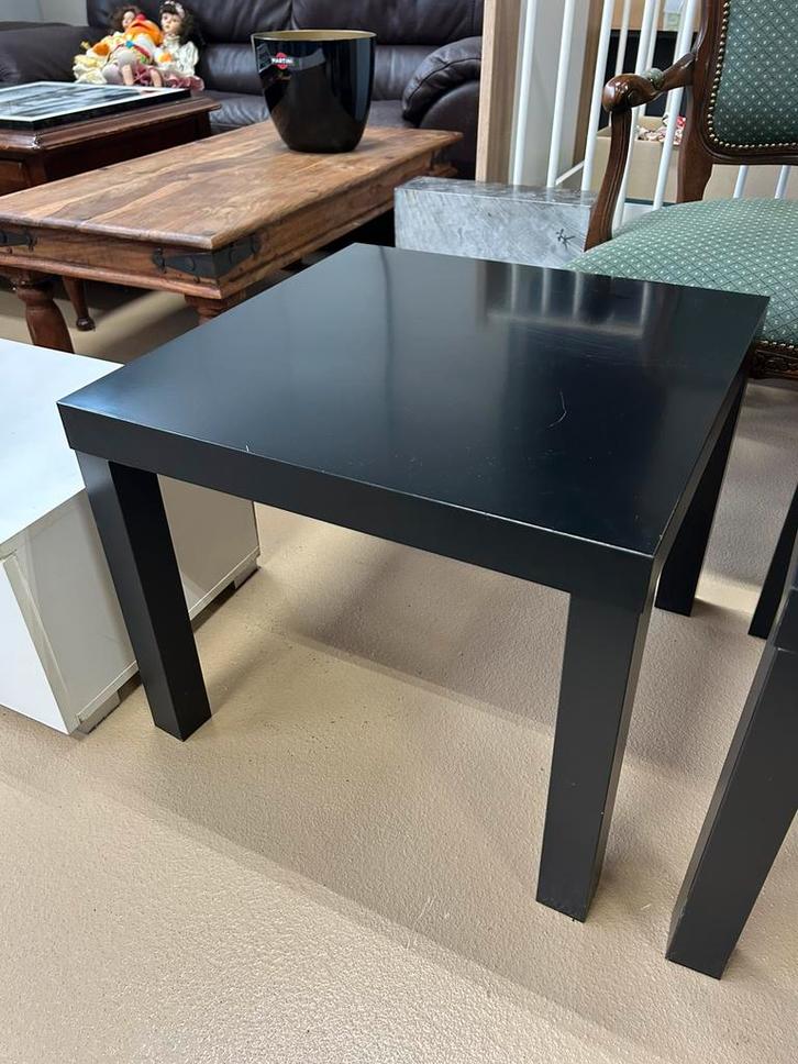 Klein zwart IKEA tafeltje – 55 x 55 x 45 cm, Huis en Inrichting, Tafels | Sidetables, Zo goed als nieuw, 25 tot 50 cm, 50 tot 100 cm