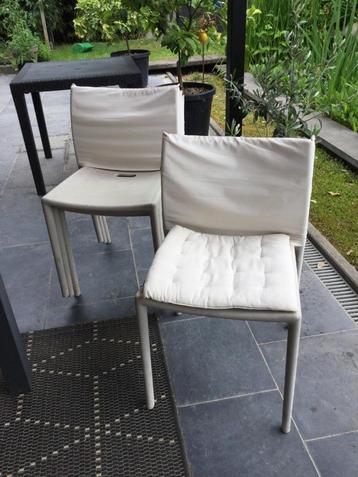 8 tuinstoelen  beschikbaar voor biedingen