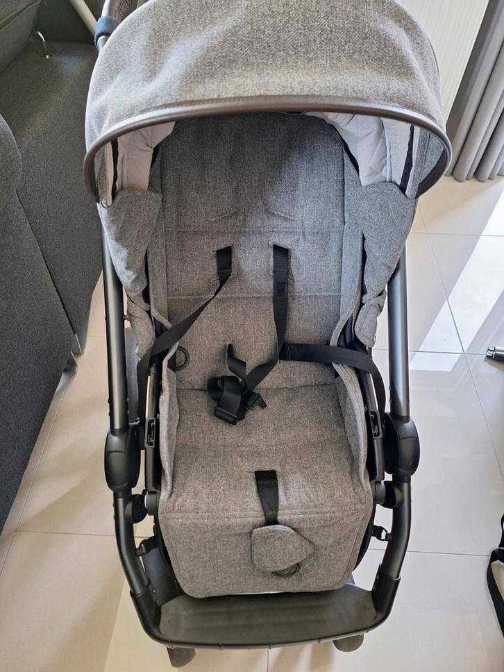 Mutsy Evo kinderwagen, Kinderen en Baby's, Buggy's, Zo goed als nieuw, Regenhoes, Voetenzak, Ophalen