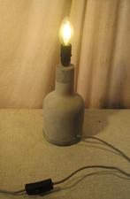 Jolie Lampe de Table Rétro en faïence - 29cm, Enlèvement ou Envoi, Maison et Meubles