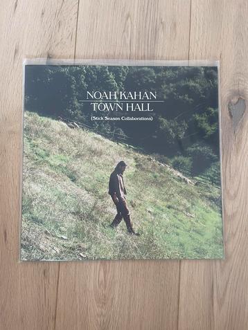Noah Kahan – Town Hall: Stick Season Collaborations vinyl beschikbaar voor biedingen
