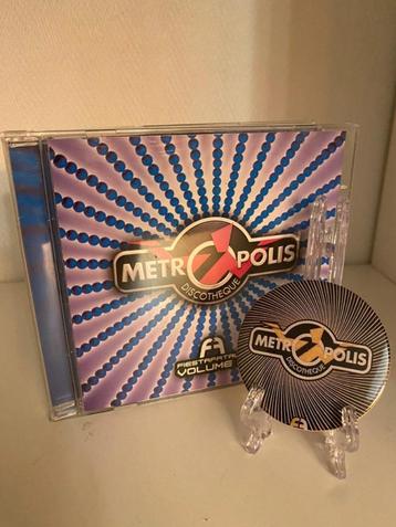 Metropolis miroir de poche  disponible aux enchères