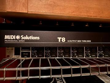 Midi Solutions T8 - Midi Thru Box met 8 uitgangen beschikbaar voor biedingen
