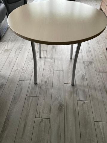 TABLE RONDE, Quatre personnes, Rond, Comme neuf, Enlèvement