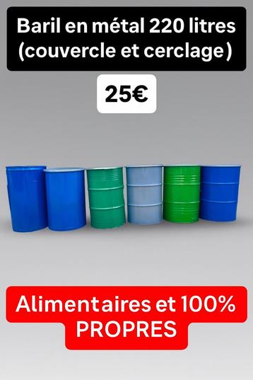 Metalen vaten (groot vanaf €15, klein €5).Ook met omsnoering beschikbaar voor biedingen