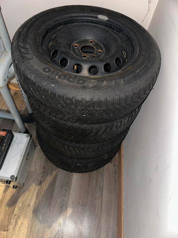 4 winterbanden met stalen velg – Apollo Alnac – Goede staat beschikbaar voor biedingen
