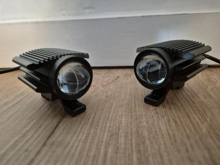 LED Verstralers motor mistlamp koplamp 60W - wit / geel, Auto diversen, Tuning en Styling, Ophalen of Verzenden