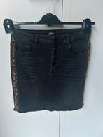 Zwarte jeansrok leopard - Only - mt 38, Vêtements | Femmes, Jupes, Taille 38/40 (M), Only, Enlèvement ou Envoi, Au-dessus du genou