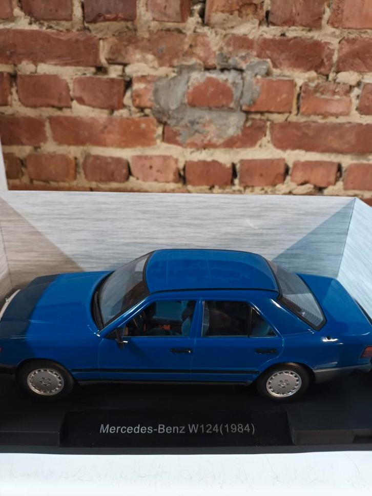 Mercedes w 124., Hobby en Vrije tijd, Modelauto's | 1:18, Ophalen of Verzenden