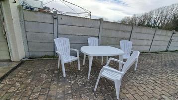 TABLE ET CHAISES JARDIN