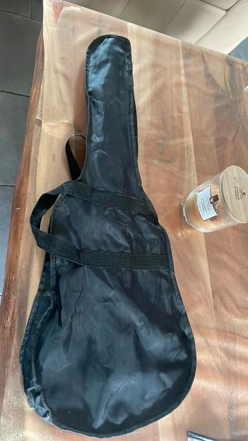 Guitare électrique beschikbaar voor biedingen
