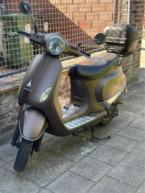 Turbho RL-50 cc, Fietsen en Brommers, Snorfietsen en Snorscooters, Zo goed als nieuw, Benzine, Ophalen