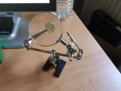 Soldeerstation met vergrootglas - Helpende hand–soldeerhulp, Hobby en Vrije tijd, Vergrootglazen, Loepen en Loeplampen, Nieuw