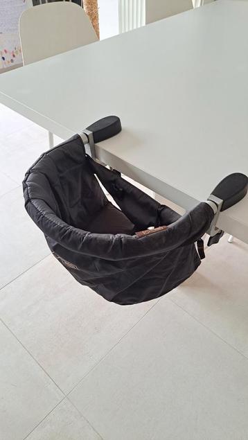 Hangstoeltje - kinderzitje beschikbaar voor biedingen