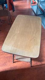 Jaren 60 (?) tafeltje, Huis en Inrichting, Ophalen, Minder dan 50 cm, Gebruikt, 50 tot 75 cm