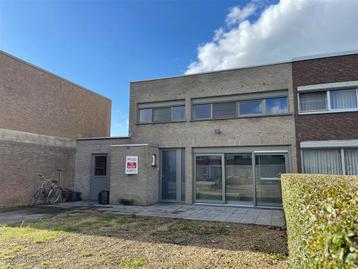 Huis te huur in Petegem-Aan-De-Leie, 3 slpks beschikbaar voor biedingen