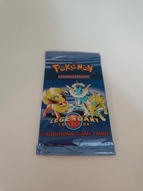 Pokémon legendary collection booster, Hobby en Vrije tijd, Verzamelkaartspellen | Pokémon, Zo goed als nieuw, Booster, Foil, Ophalen of Verzenden