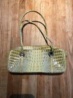 Emanuel Ungaro designer tas, Ophalen
