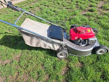 Honda HR216 zelftrekker  beschikbaar voor biedingen