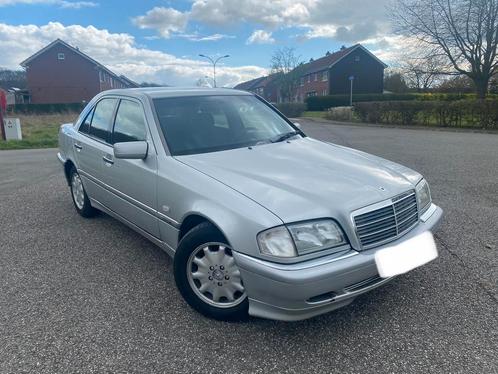 Mercedes C 220cdi Elegance versnellingsbak auto mod 2001, Auto's, Mercedes-Benz, Bedrijf, C-Klasse, ABS, Airbags, Airconditioning