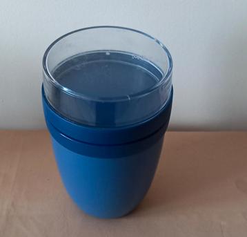 Yoghurt beker in metaal merk mepal (Geen Tupperware). beschikbaar voor biedingen