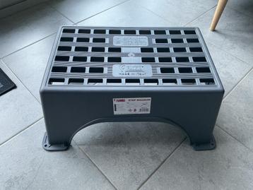 Nieuw fiamma opstaptrapje voor camper of caravan