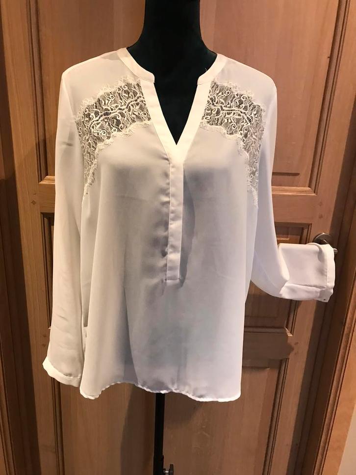 Blouse maat 42, Kleding | Dames, Blouses en Tunieken, Zo goed als nieuw, Maat 42/44 (L), Wit, Ophalen of Verzenden
