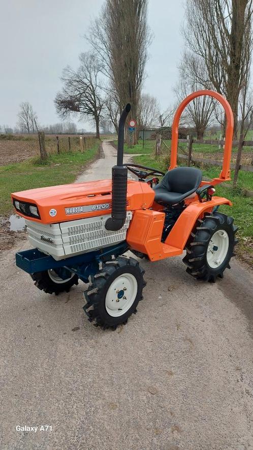 NIEUWE minitractor kubota 17pk 4x4!., Zakelijke goederen, Landbouw | Tractoren, Ophalen of Verzenden